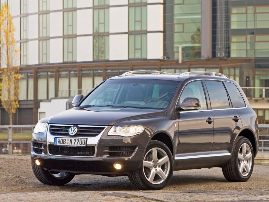  Volkswagen Touareg Individual 2007 года  (фото 14 из 22)